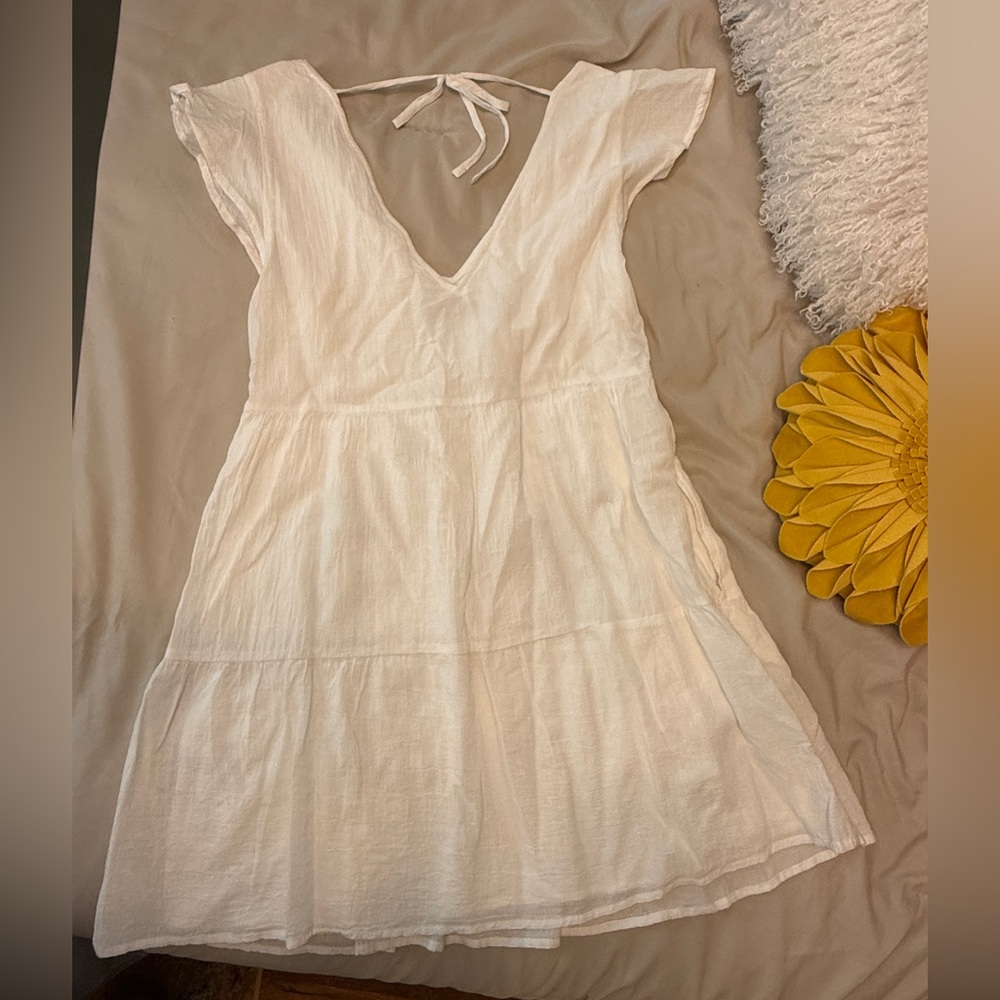 Abercrombie & Fitch White V-Neck Dress